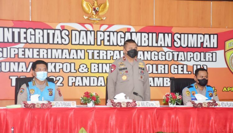 Wakapolda Jambi Pimpin Pakta Integritas Dan Pengambilan Sumpah Seleksi