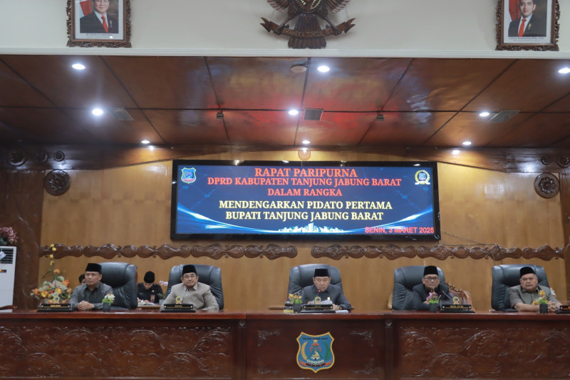 DPRD Tanjab Barat Gelar Rapat Paripurna, Dengarkan Pidato Pertama Bupati Anwar Sadat