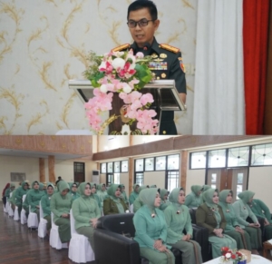 Semangat Kebersamaan dan Pengabdian Peringati HUT ke 80 Persit, Danrem 042 Gapu Ingatkan Untuk Perkuat Akhlak Keluarga