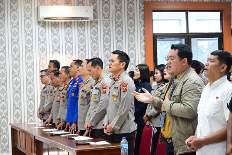 Polda Jambi Gelar Binrohtal Personel Nasrani, Perkuat Integritas dan Pelayanan Humanis
