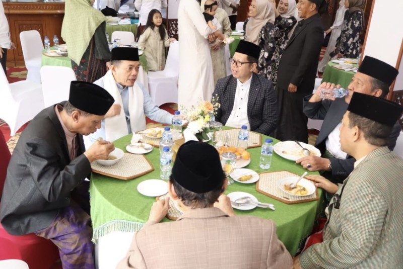 Penuh Kebersamaan, Gubernur Al Haris Gelar Open House Idul Adha 1447 H
