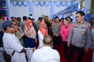 Komitmen Terus Hadir Berikan Manfaat Bagi Masyarakat, Polda Jambi Gelar Bakti Kesehatan dan Baksos Sambut Hari Bhayangkara ke 80