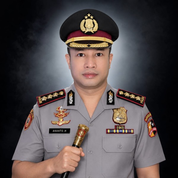 Resmi Jabat Kapolresta Jambi Gantikan Kombes Pol Boy Siregar, Ini Profil Kombes Pol Ananto Herlambang