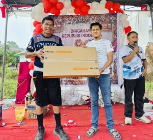 Puluhan Doorprize Dibagikan saat Memeriahkan HUT RI ke 81, Warga Kompak Ikuti Berbagai Perlombaan dan Jalan Santai