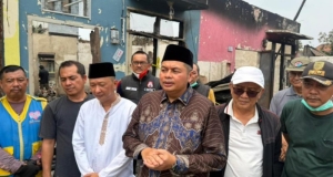 59 Warga Terdampak Kebakaran di Cempaka Putih, Ketua DPRD Kota Jambi dan Anggota Datang Temui Korban dan Beri Bantuan