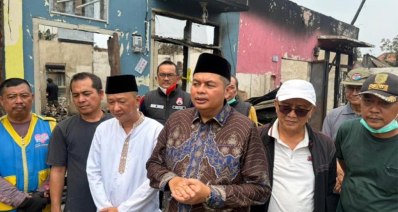 59 Warga Terdampak Kebakaran di Cempaka Putih, Ketua DPRD Kota Jambi dan Anggota Datang Temui Korban dan Beri Bantuan
