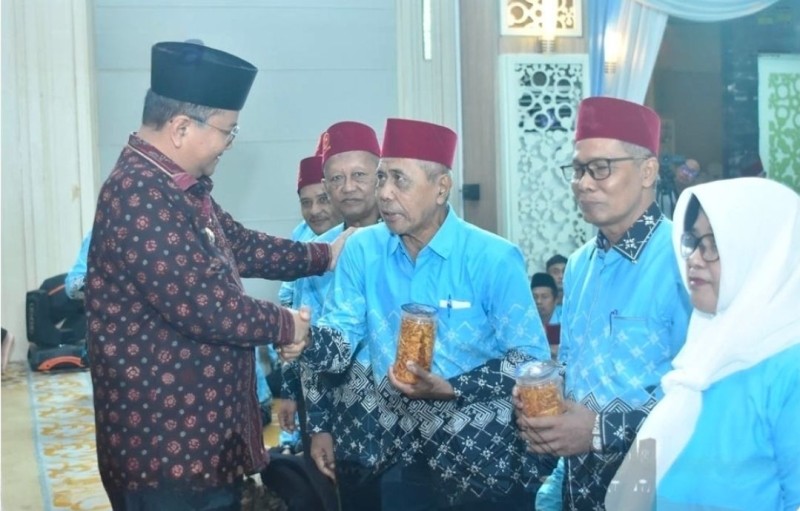 Walikota Jambi Maulana Lepas 838 Calon Jemaah Haji, Ini Pesannya