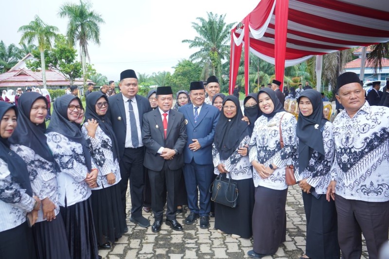 Peringatan Hardiknas 2026, Walikota Maulana : Batasi Medsos Anak di Bawah 16 Tahun Demi Masa Depan Bangsa