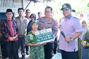 Sambut Hari Bhayangkara ke-80, Pemkot Jambi, Polresta dan Baznas Bedah Rumah Mak Gambreng